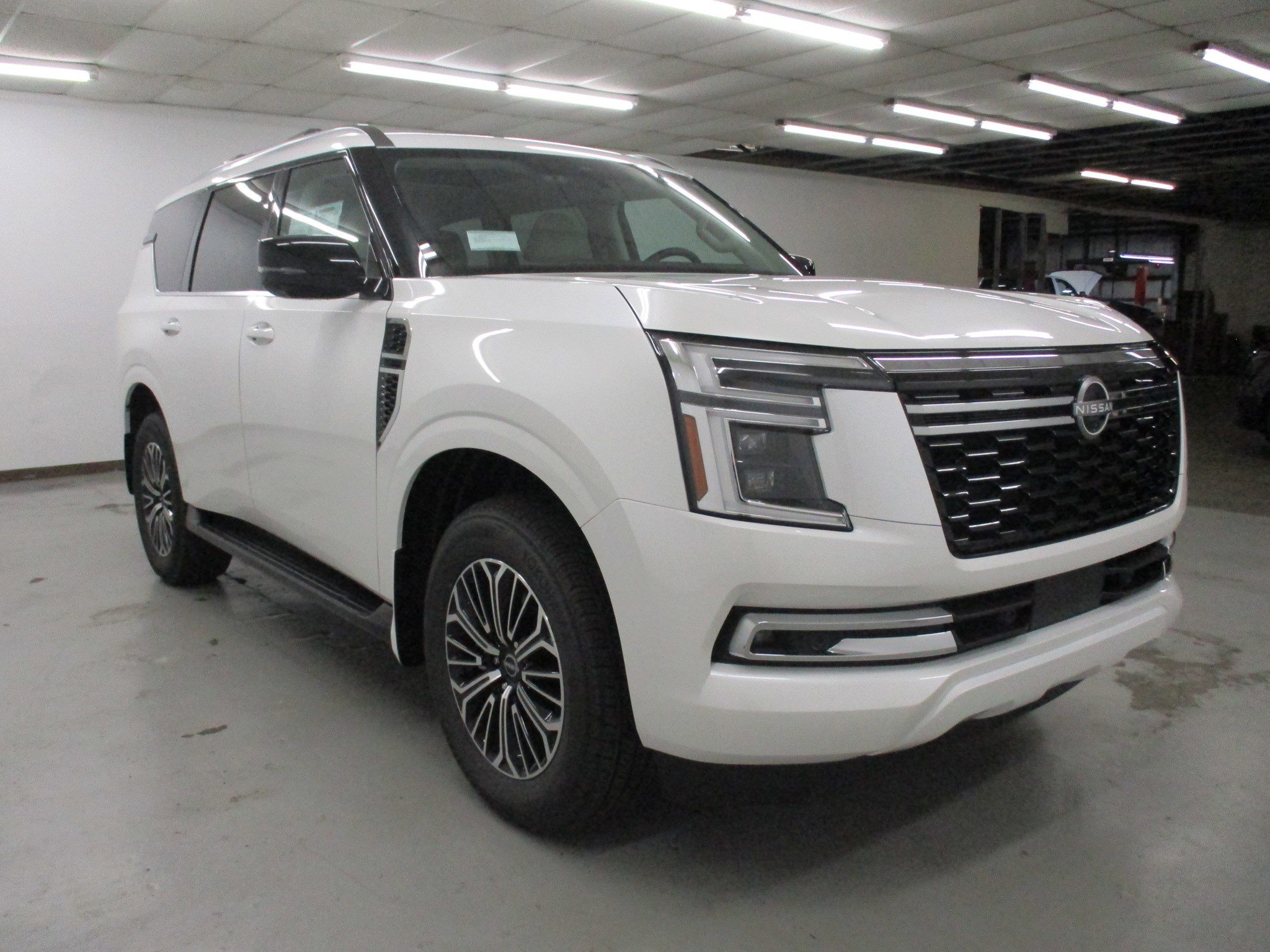 New 2026 Nissan Armada Platinum image 10