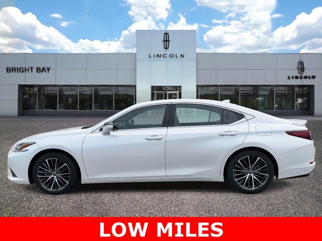 Used 2023 Lexus ES 350 w/ Premium Package image 3