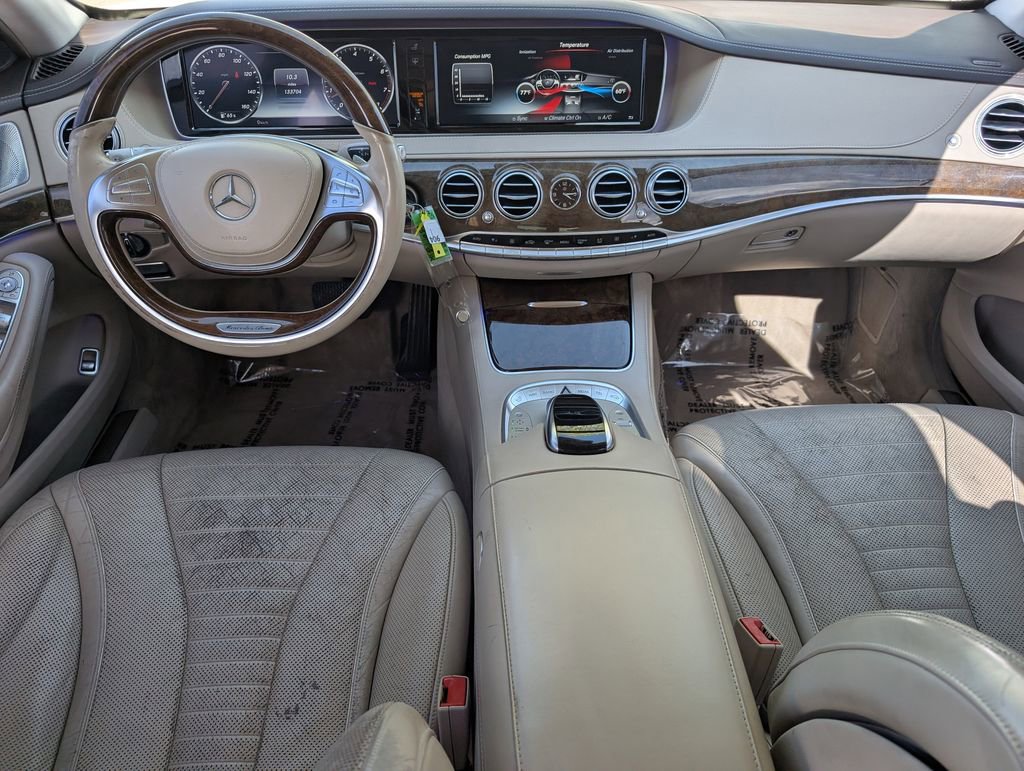 Used 2017 Mercedes-Benz S 550 Sedan image 24