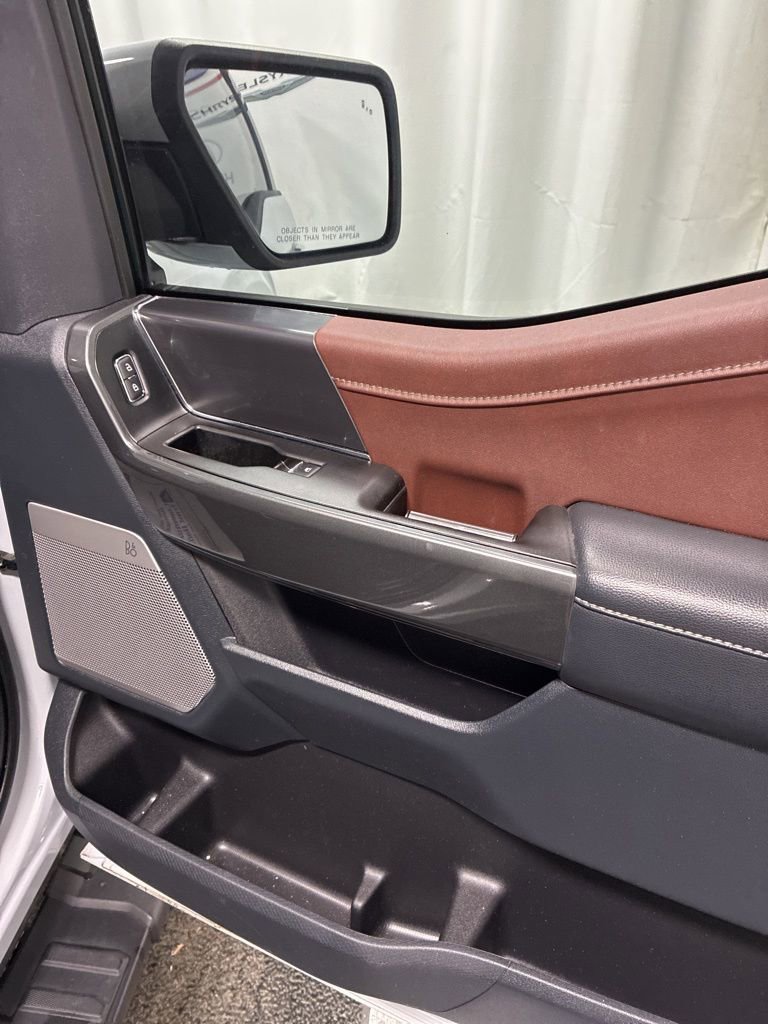 Used 2022 Ford F150 Lariat w/ Equipment Group 502A High image 30