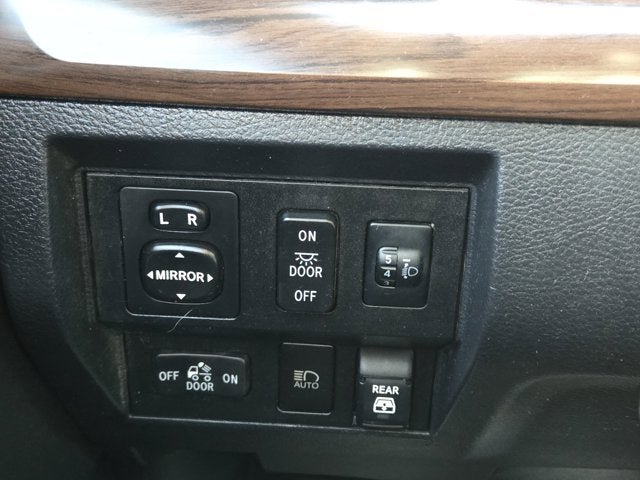 Used 2019 Toyota Tundra Limited AWD/4WD image 24