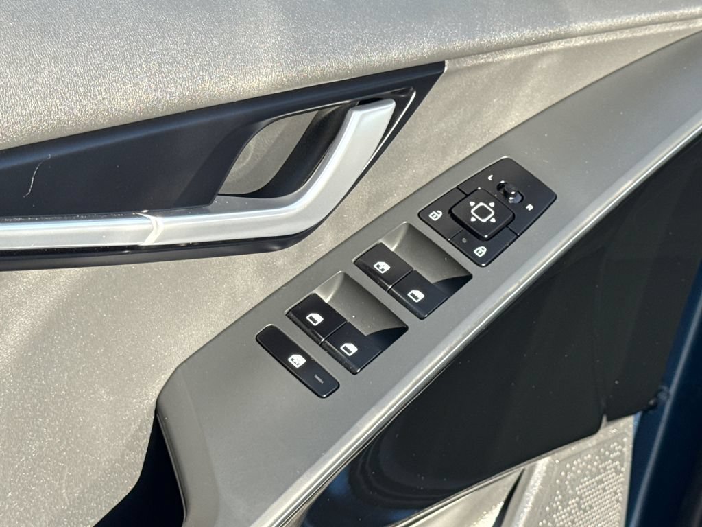 Used 2023 Kia Niro Wind FWD image 29