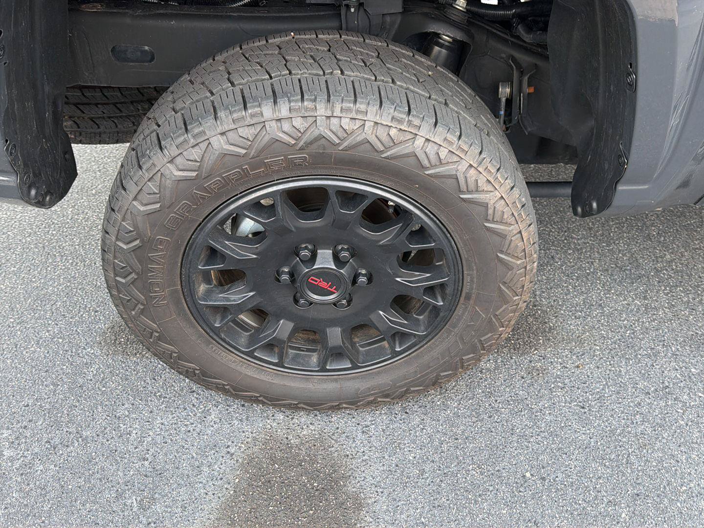 Certified 2025 Toyota Tacoma SR5 AWD/4WD image 37