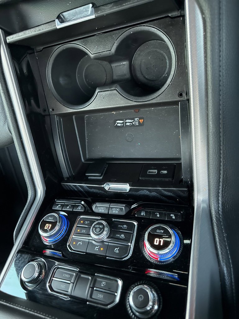 Used 2022 GMC Yukon Denali image 24