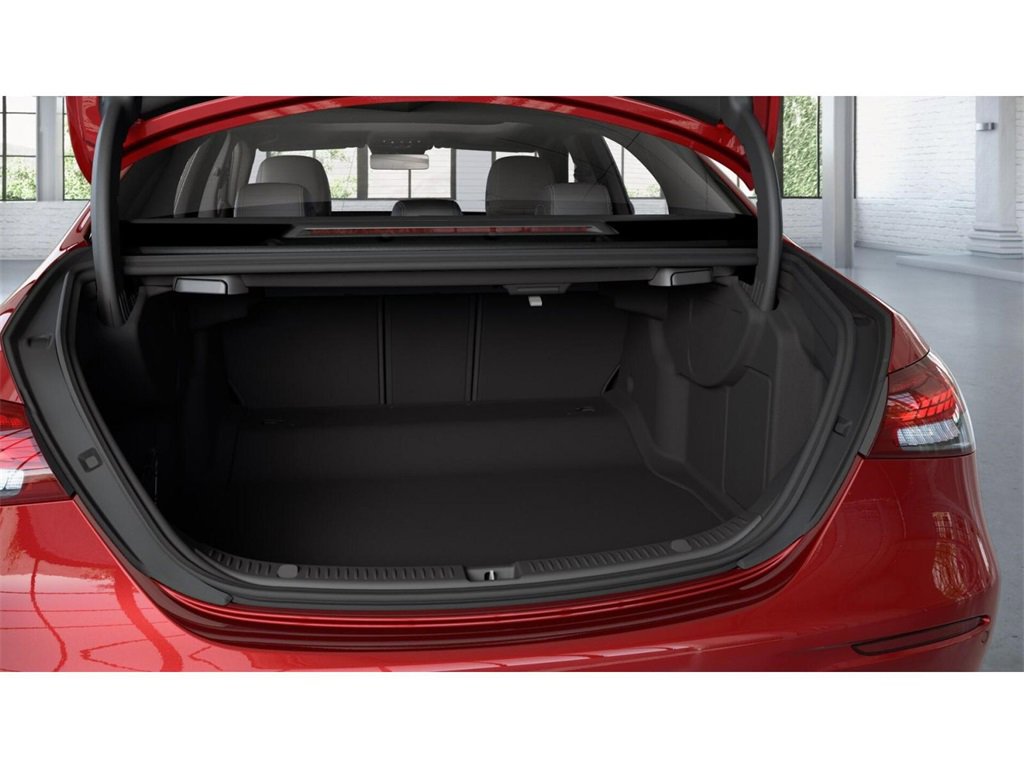 Used 2022 Mercedes-Benz E 350 4MATIC Sedan image 7