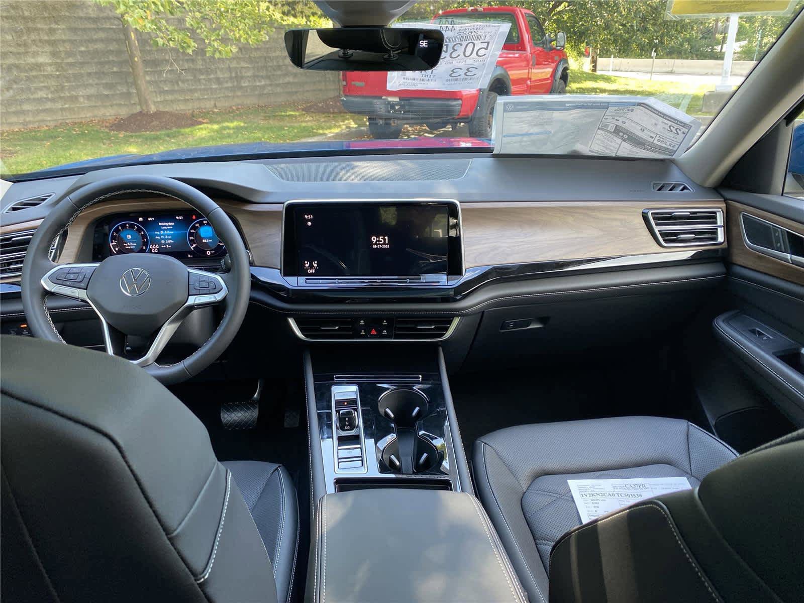 New 2026 Volkswagen Atlas SE image 11