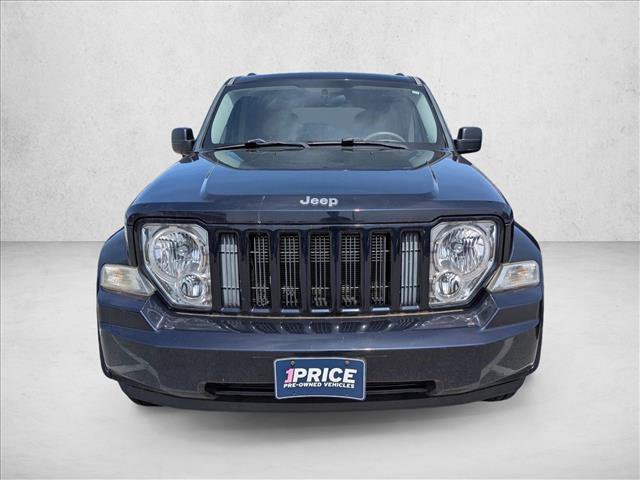 Used 2011 Jeep Liberty Sport w/ Popular Equipment Group AWD/4WD image 2