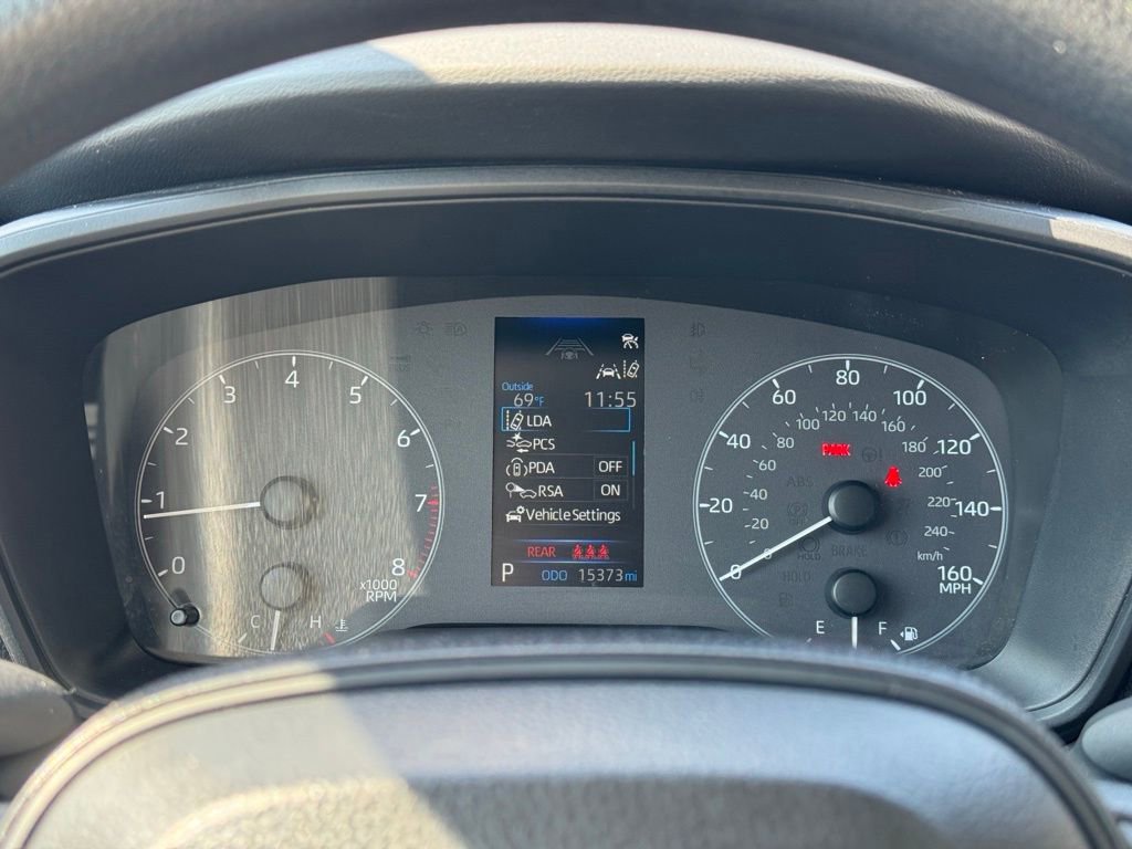 Certified 2025 Toyota Corolla LE image 30