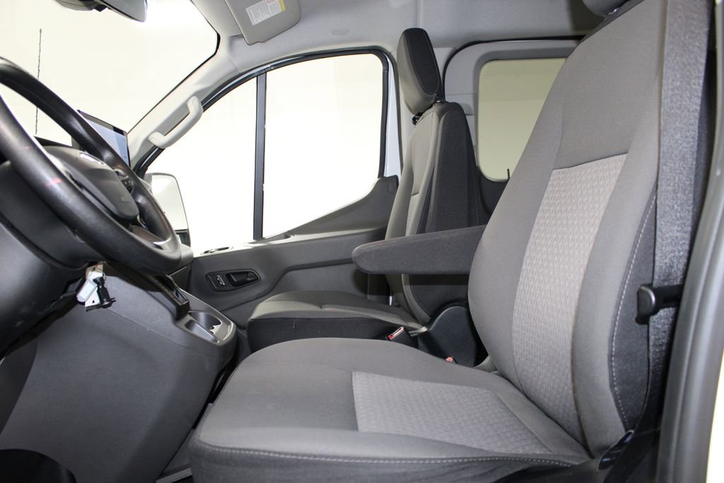 Used 2024 Ford Transit 350 XLT image 14