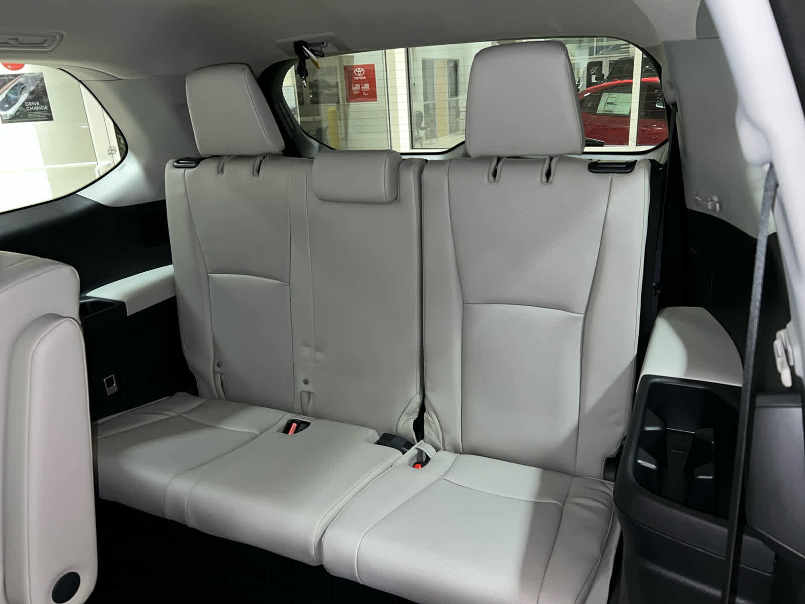 New 2026 Toyota Grand Highlander XLE image 12