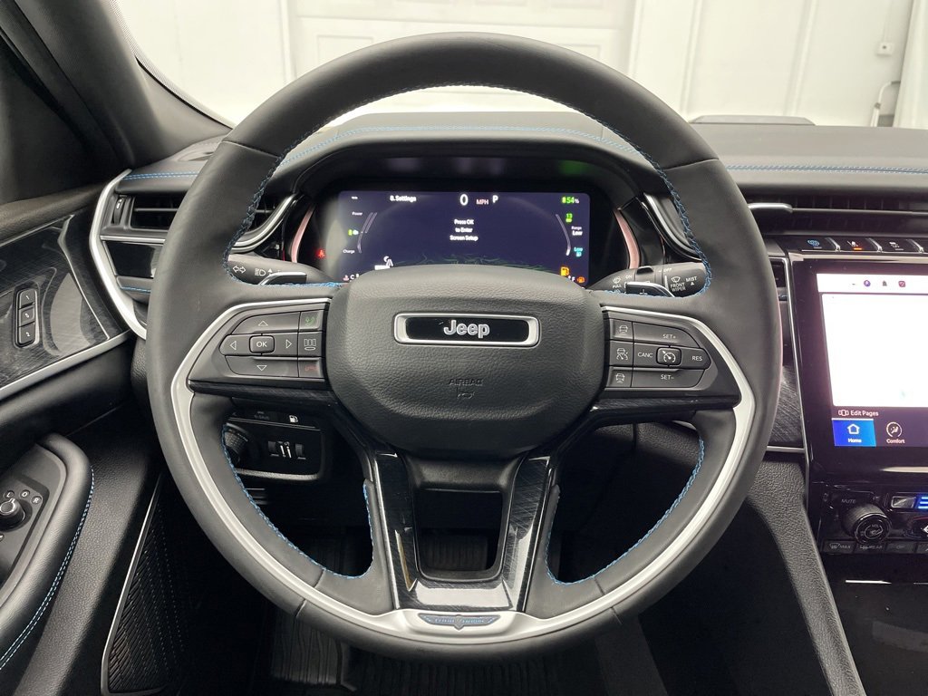 Used 2022 Jeep Grand Cherokee Trailhawk w/ Advanced Protech Group II image 26