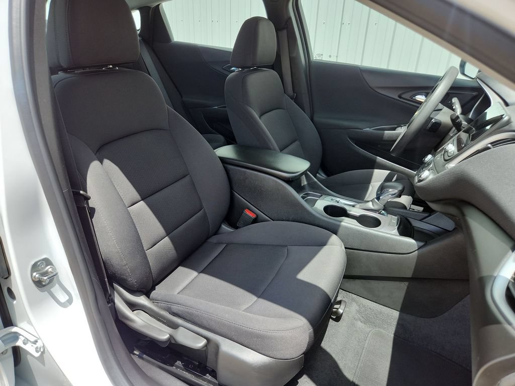 Used 2024 Chevrolet Malibu LS FWD image 15
