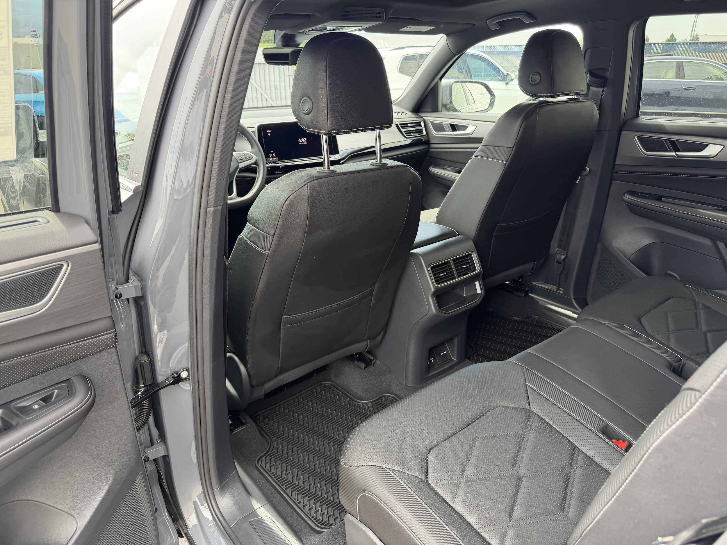 New 2026 Volkswagen Atlas Cross Sport SE AWD/4WD image 23