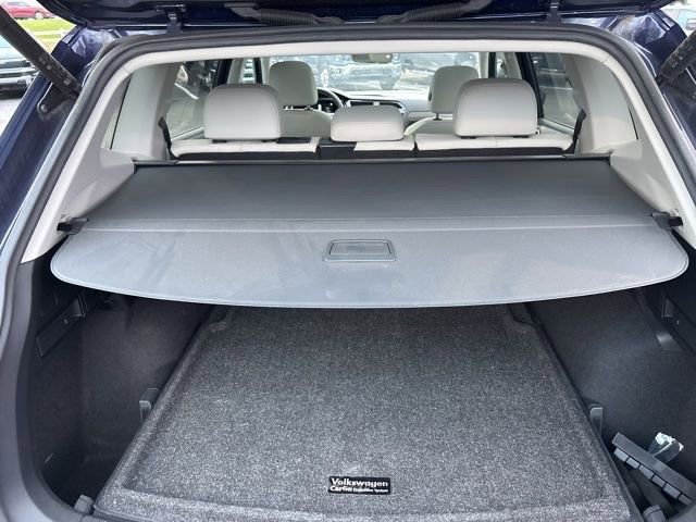 Used 2022 Volkswagen Tiguan SE image 9
