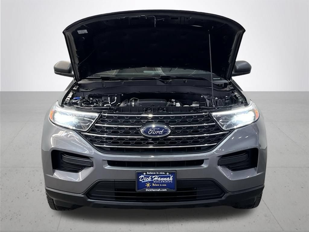 Used 2022 Ford Explorer XLT AWD/4WD image 5