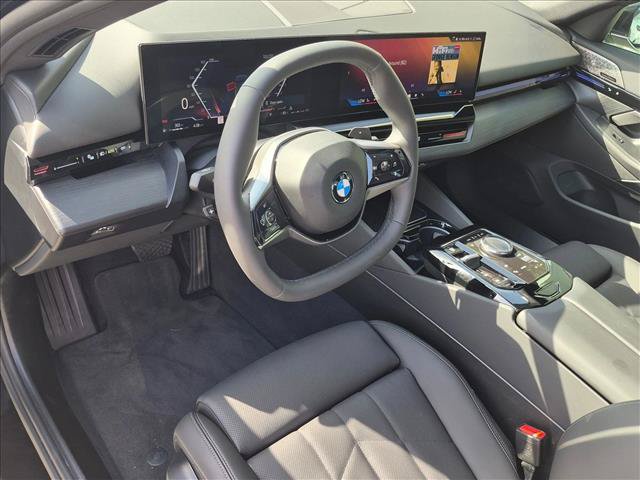 Certified 2024 BMW 530i xDrive AWD/4WD image 10