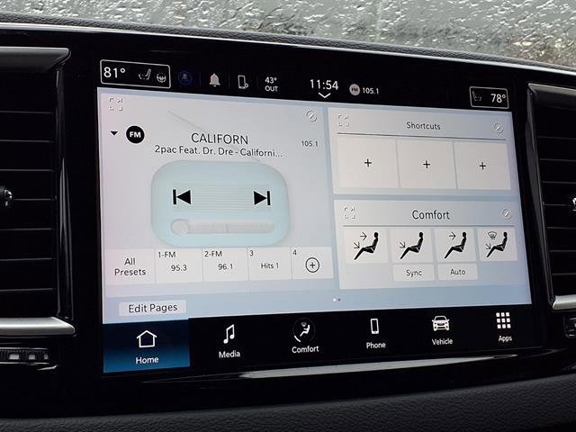 Used 2024 Chrysler Pacifica Touring-L FWD image 10