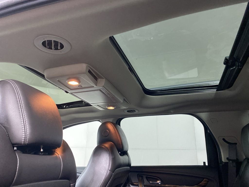 Used 2015 GMC Acadia Denali image 15