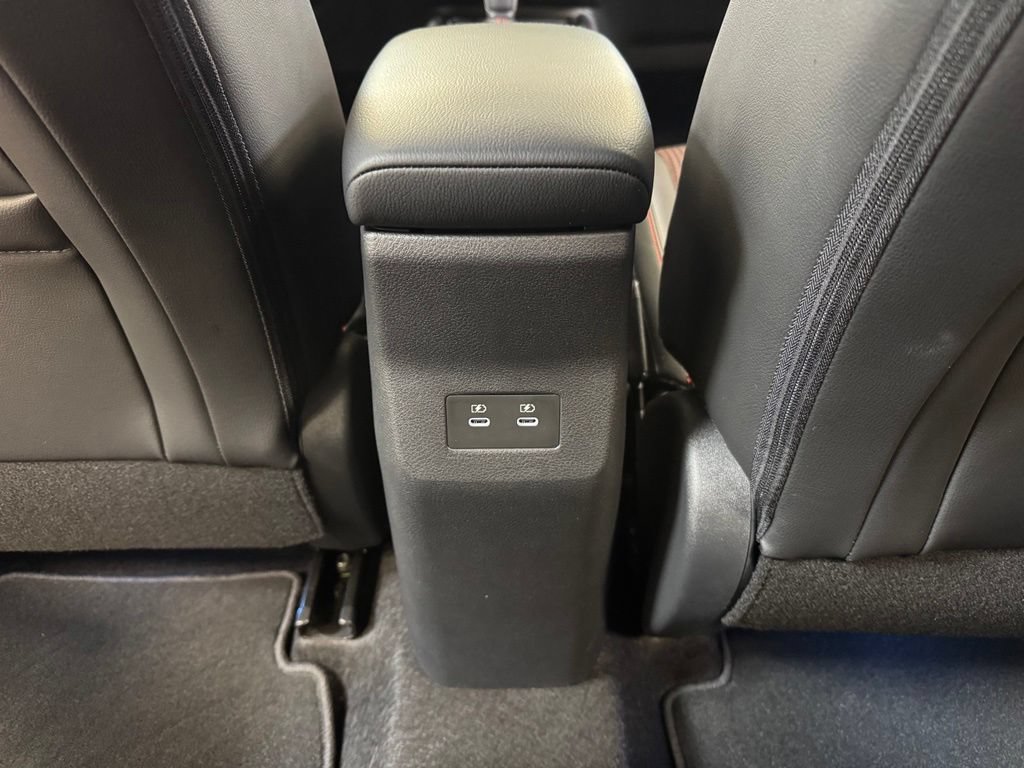 Used 2025 Nissan Kicks SR w/ Illumination Package AWD/4WD image 18