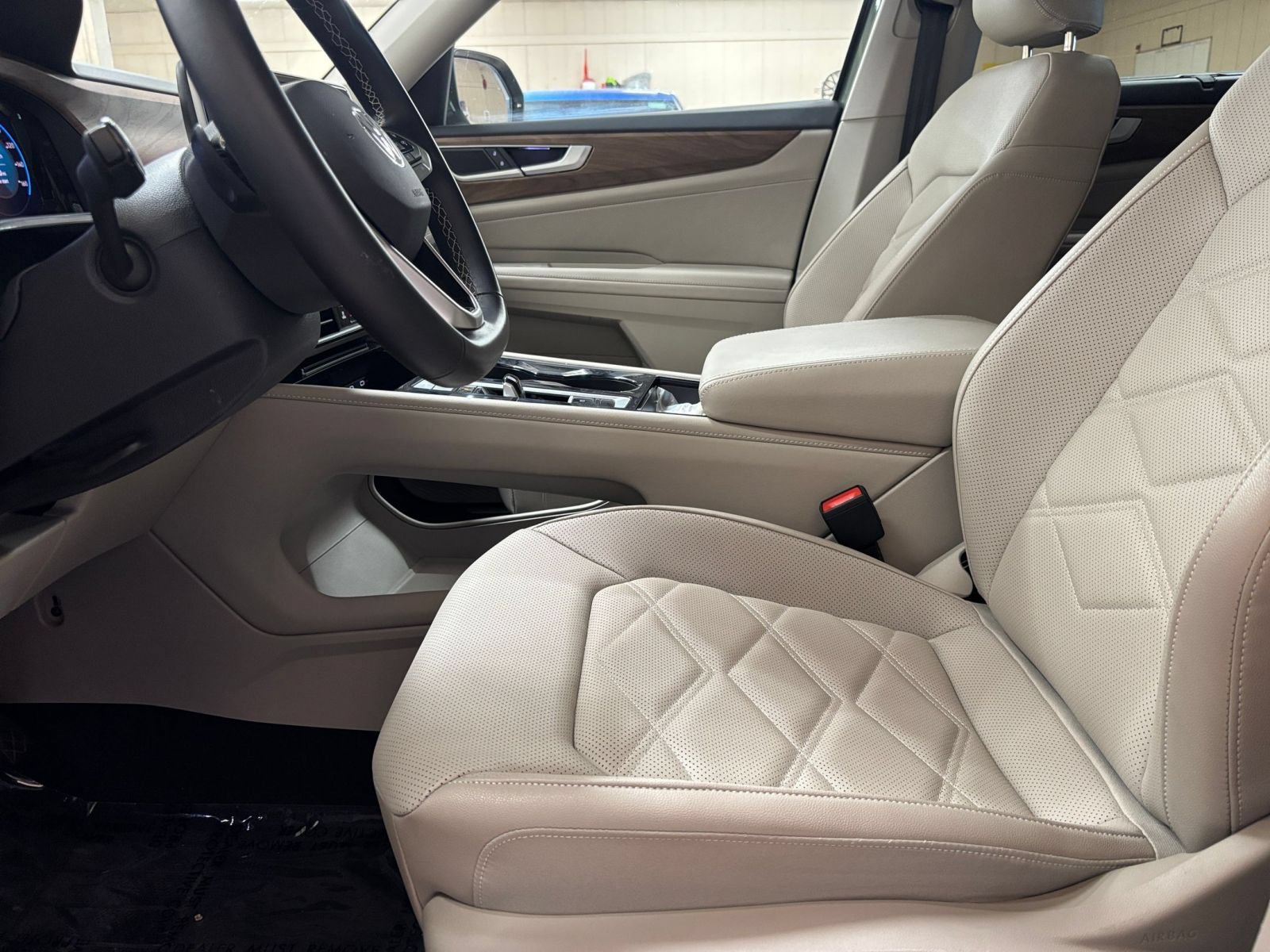 Used 2026 Volkswagen Atlas SE FWD image 28