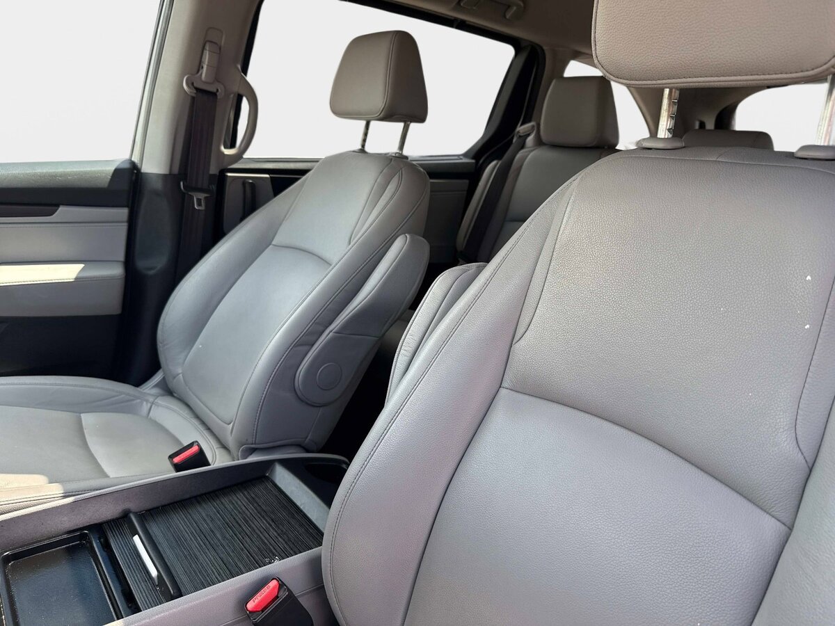 Certified 2024 Honda Odyssey EX-L image 18