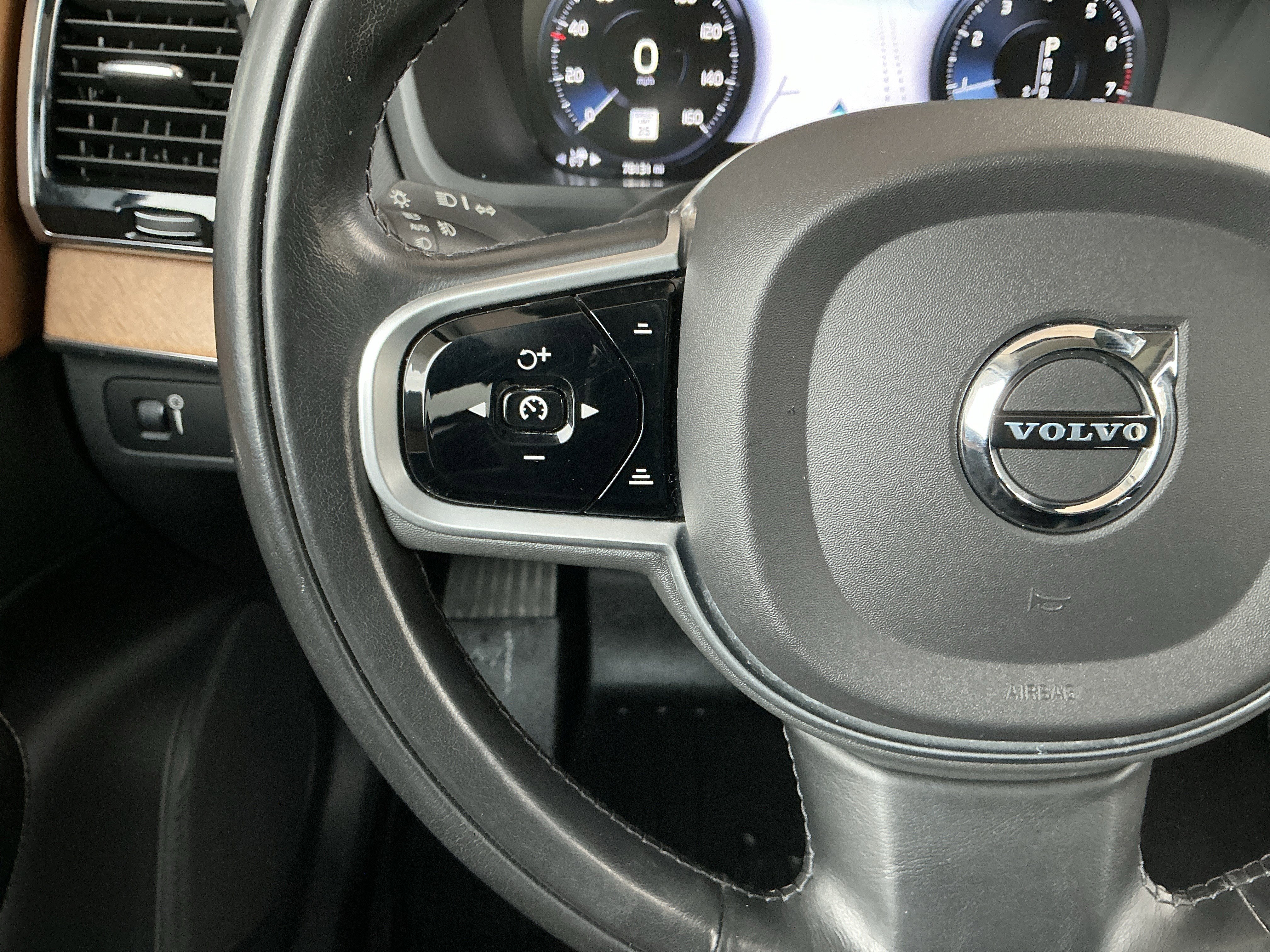 Used 2020 Volvo XC90 T6 Inscription image 12