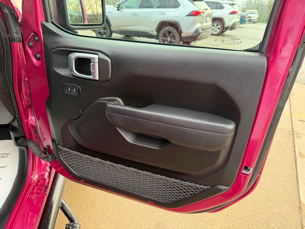 Used 2024 Jeep Wrangler Willys image 39