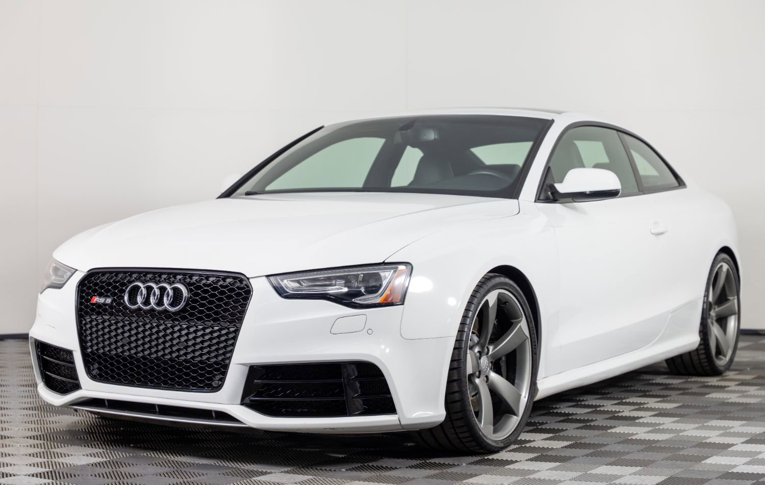 Used 2013 Audi RS 5 Coupe image 2