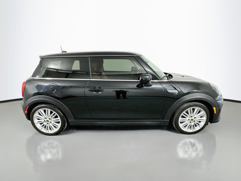 Used 2024 MINI Cooper SE FWD image 4