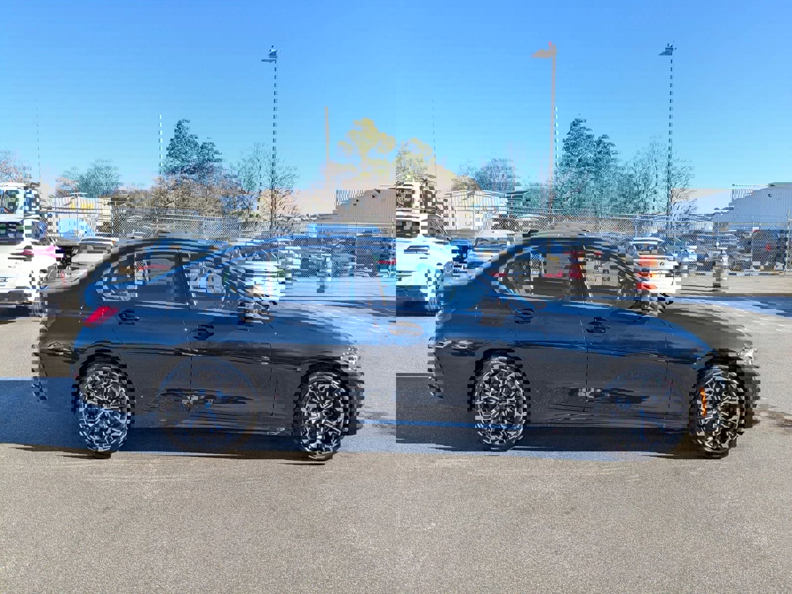 New 2025 BMW 330i Sedan w/ Convenience Package image 2