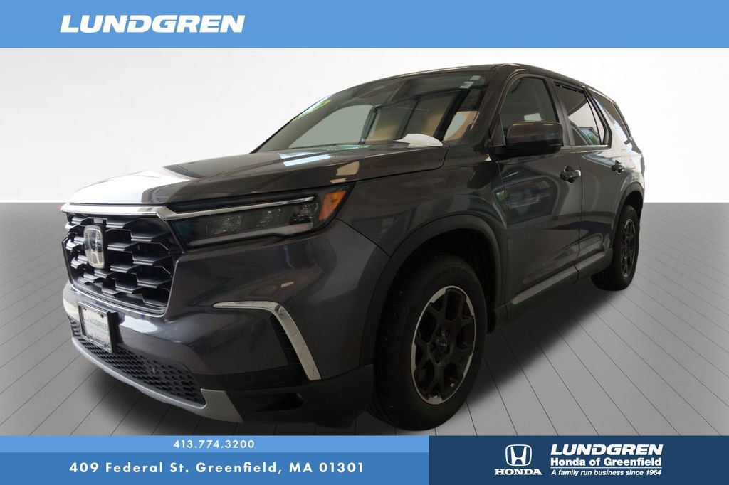 Used 2025 Honda Pilot EX-L image 3