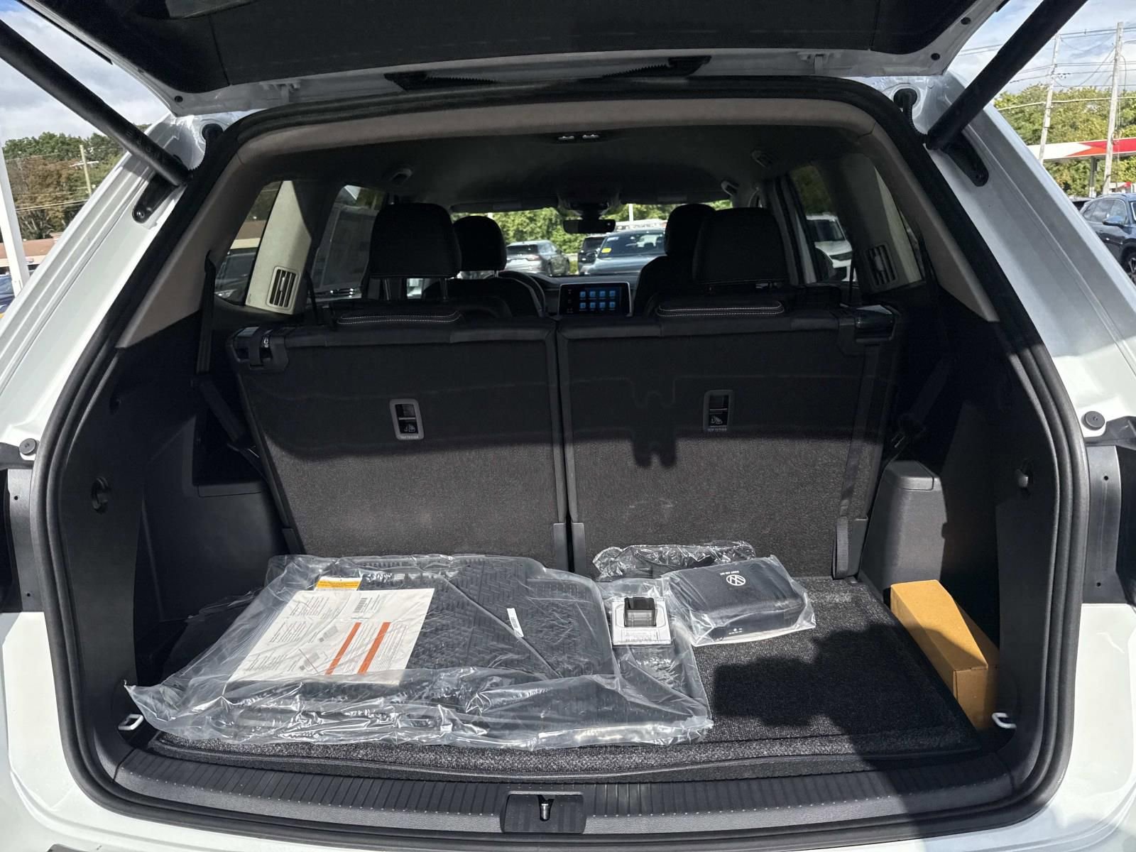 New 2026 Volkswagen Atlas SE image 4