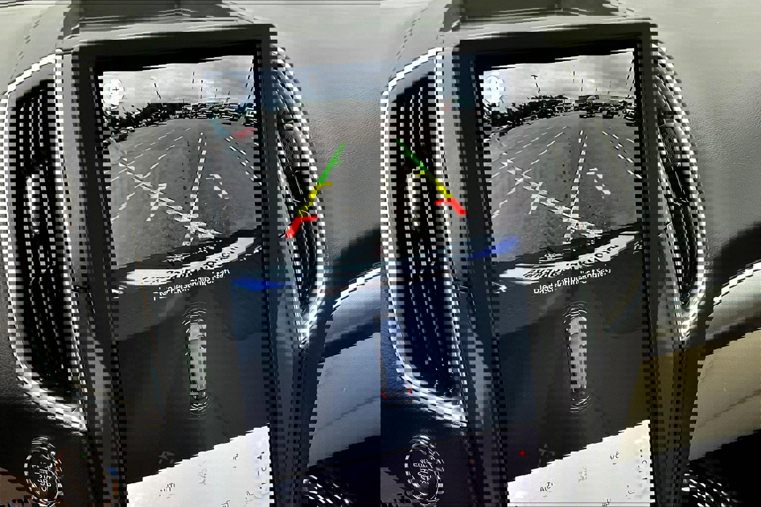 Used 2023 Ford Edge Titanium w/ Class II Trailer Tow Package AWD/4WD image 14