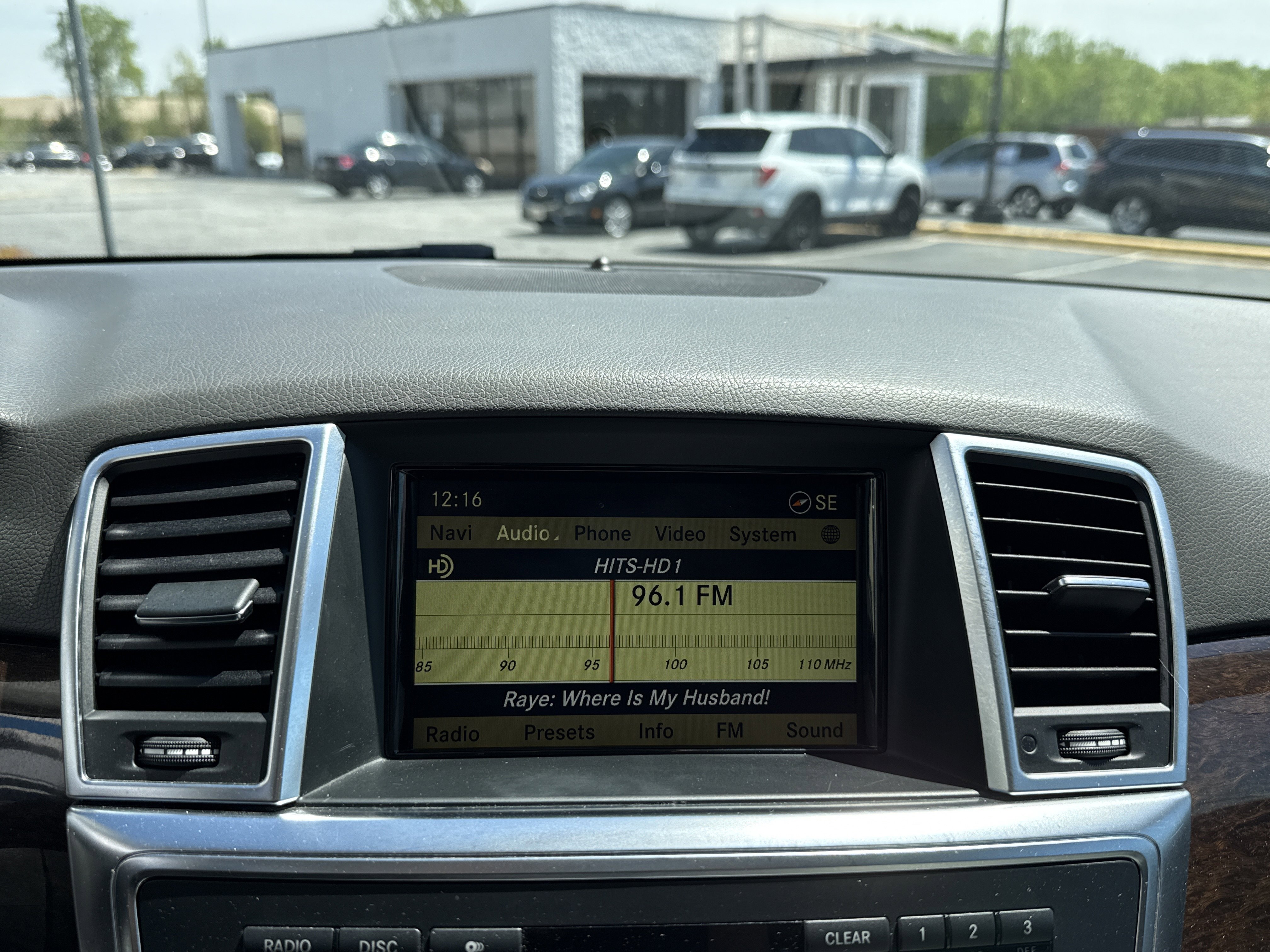 Used 2012 Mercedes-Benz ML 350 4MATIC image 23