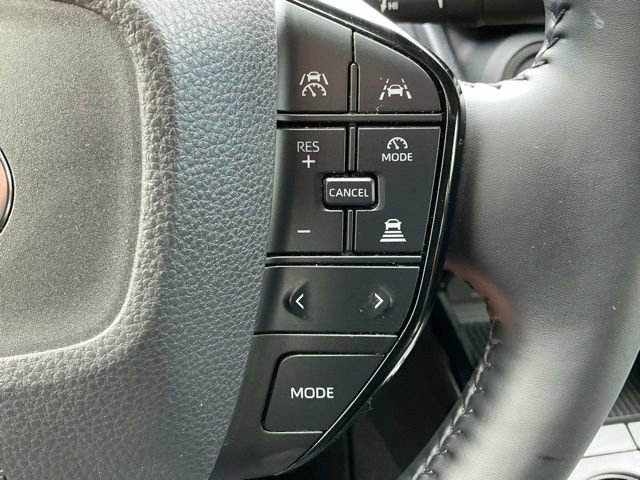 Used 2023 Toyota Prius XLE FWD image 17