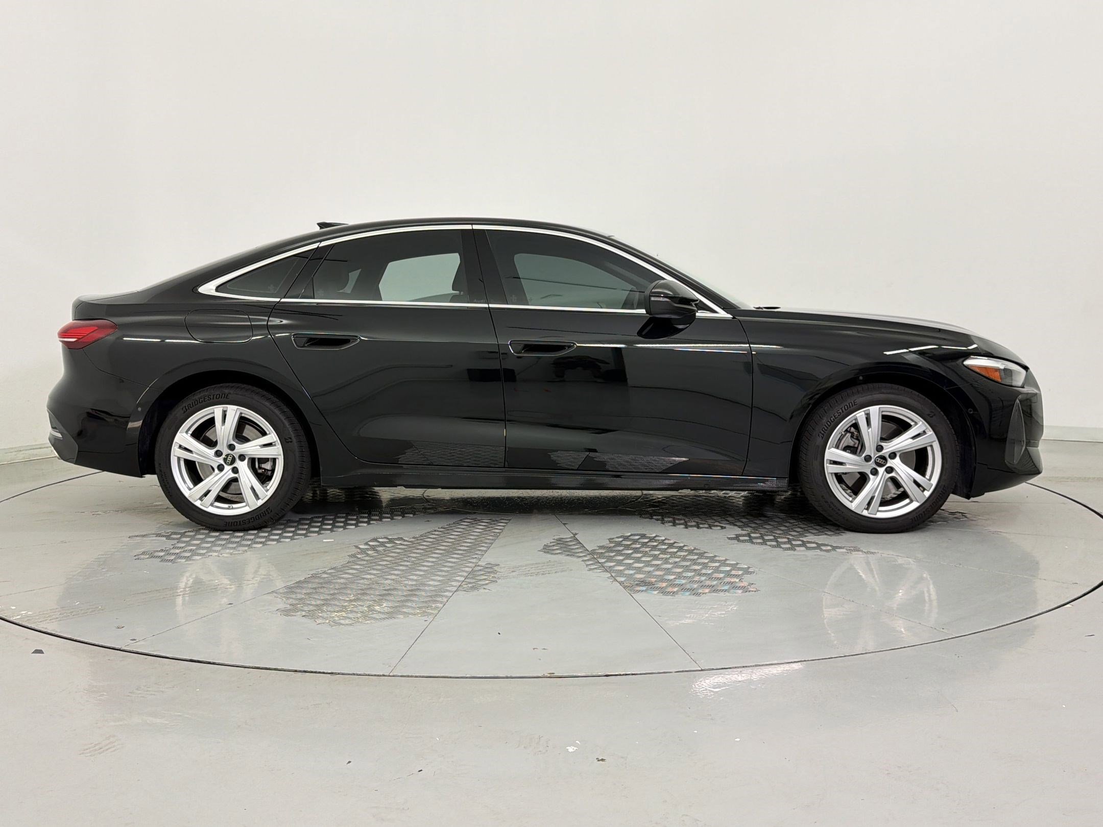 Certified 2025 Audi A5 2.0T Premium image 8