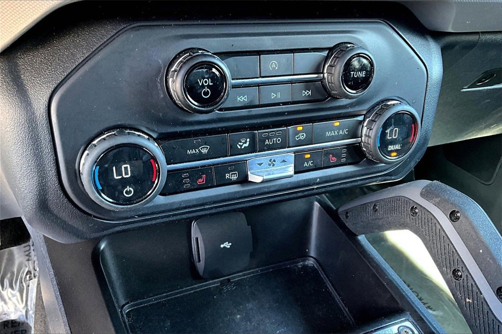 Used 2023 Ford Bronco Big Bend w/ Sasquatch Package image 28