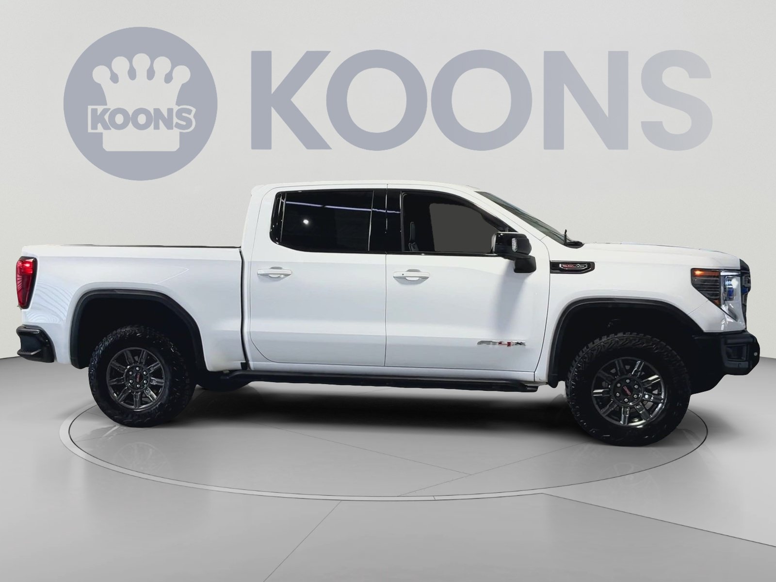 Used 2024 GMC Sierra 1500 AT4X AWD/4WD image 4