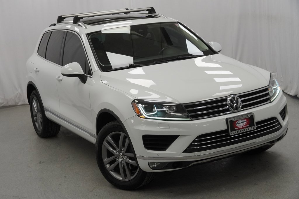 Used 2016 Volkswagen Touareg VR6 image 8