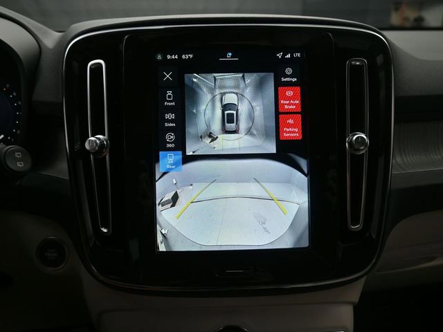 New 2026 Volvo XC40 B5 Ultra w/ Protection Package Premier image 11