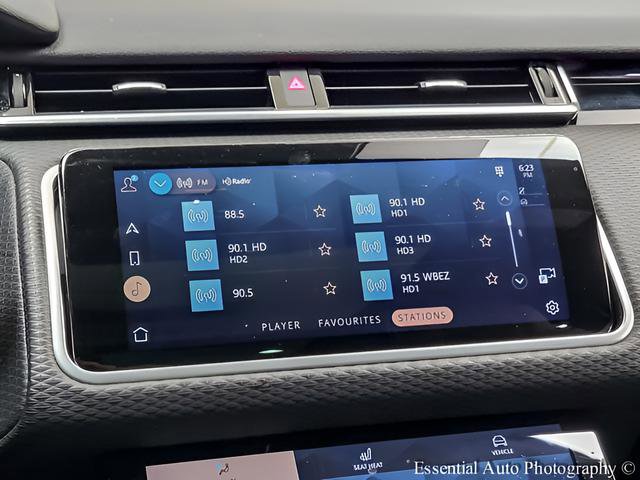 Used 2021 Land Rover Range Rover Velar R-Dynamic S image 21