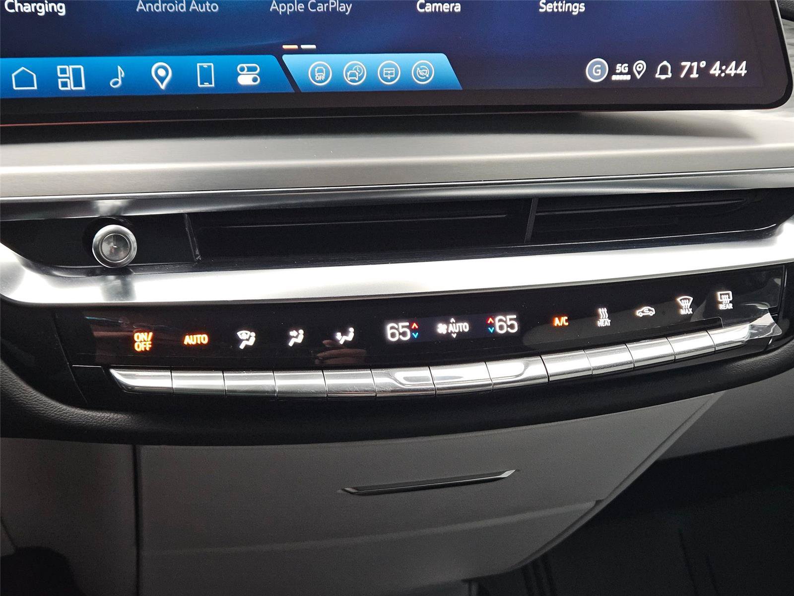 New 2026 Cadillac Lyriq Luxury w/ LPO, Floor Liner Package RWD image 19