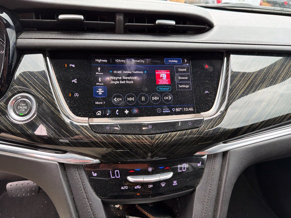 Used 2020 Cadillac XT6 Premium Luxury AWD/4WD image 2