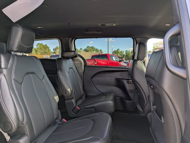 New 2026 Chrysler Pacifica Select image 26