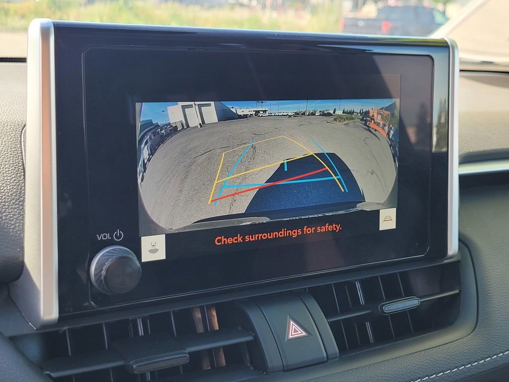 Used 2025 Toyota RAV4 XLE image 18