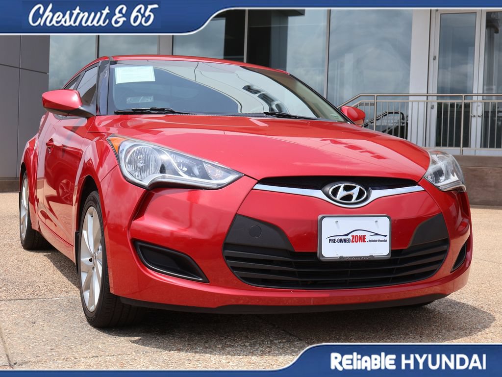 Used 2016 Hyundai Veloster FWD image 7