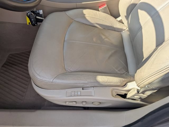 Used 2010 Buick LaCrosse CXL FWD image 21