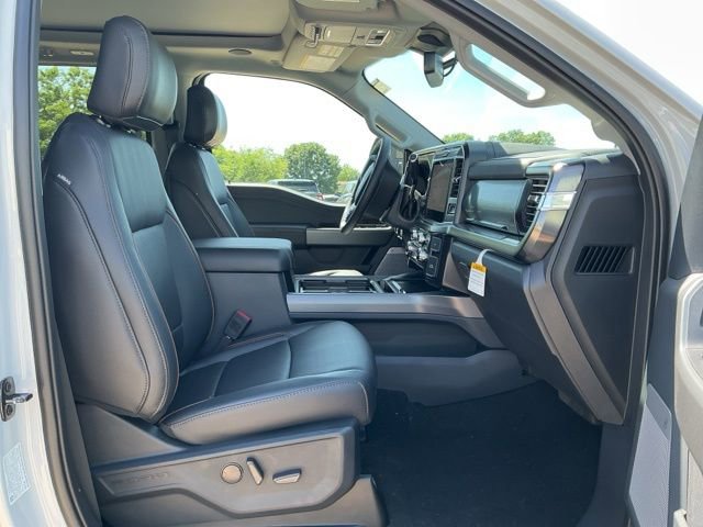 New 2026 Ford F250 Lariat w/ Black Appearance Package AWD/4WD image 14