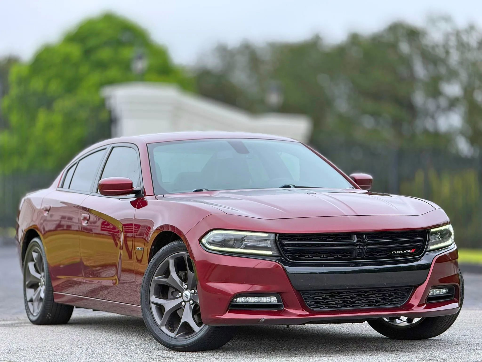 Used 2018 Dodge Charger R/T w/ Beats Audio Group RWD image 4