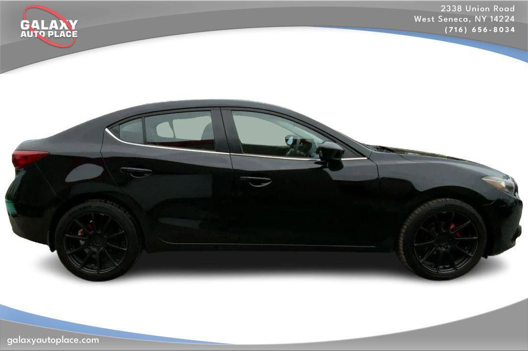 Used 2016 MAZDA MAZDA3 i Sport w/ Preferred Equipment Package FWD image 4